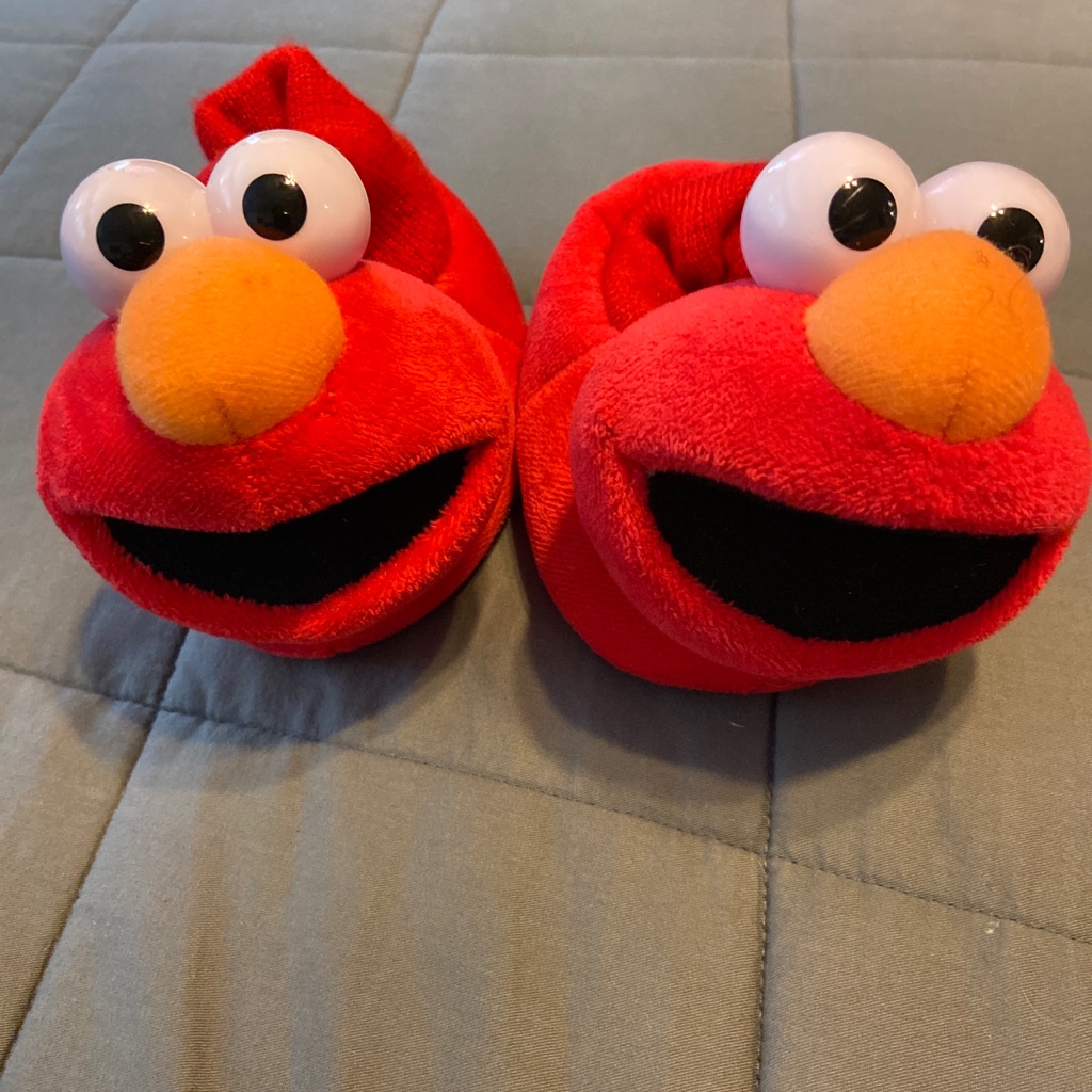 Elmo Slippers